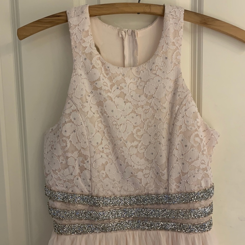 (325) PINK DRESS - Picture 3 of 9